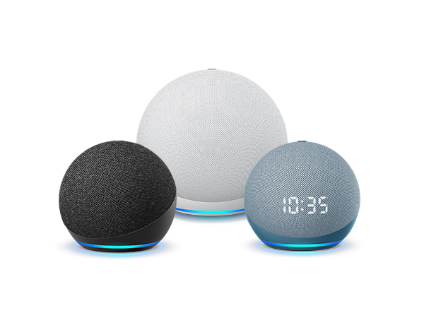 A imagem mostra três modelos do Echodot Amazon, sleakers inteligentes com a Alexa