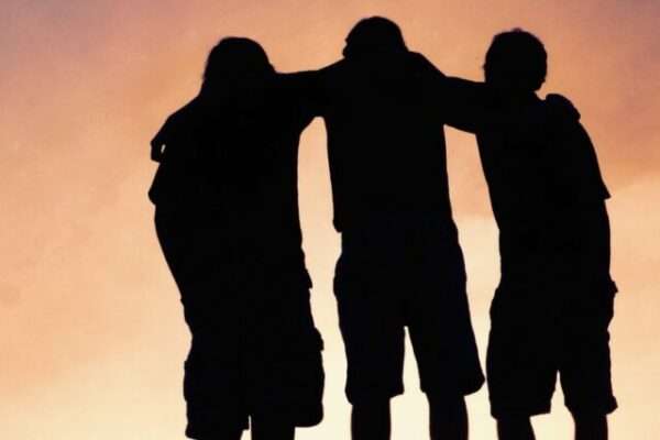 Amigos. Imagem reprodução.