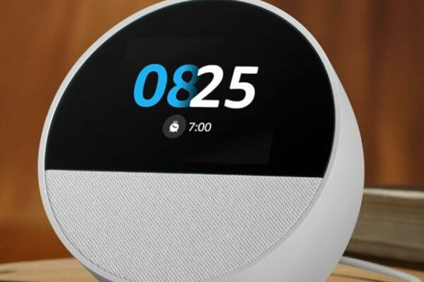 Amazon Echo Spot, despertador inteligente com Alexa. Imagem: divulgação Amazon.