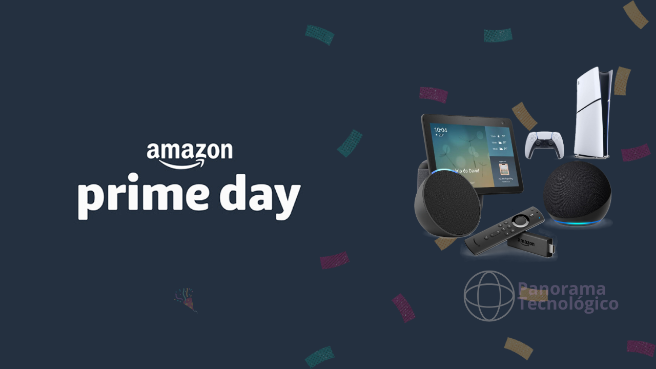 Imagem promocional do Amazon Prime Day com fundo azul escuro decorado com confetes coloridos. À esquerda, o texto “amazon prime day” em letras brancas. À direita, há diversos dispositivos eletrônicos: console PlayStation 5 com controle, Echo Show exibindo horário e clima, dois alto-falantes Echo, controle remoto Fire TV e dispositivo Fire TV Stick. No canto inferior direito, aparece o logotipo “Panorama Tecnológico”