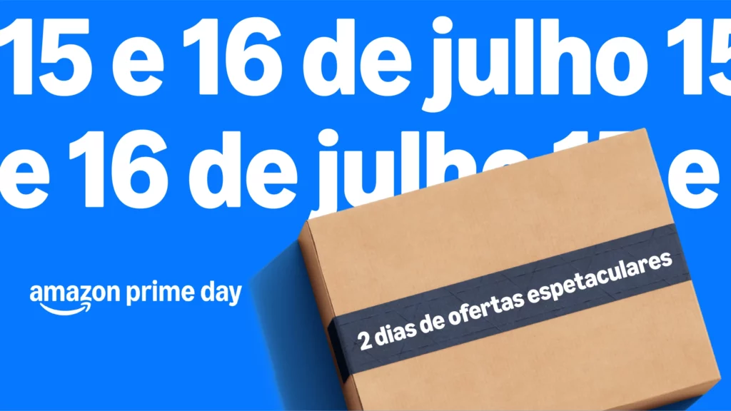 Anúncio promocional do Amazon Prime Day, destacando que o evento acontecerá nos dias 15 e 16 de julho. O fundo azul é preenchido com o texto dessas datas repetido várias vezes, criando um padrão visual chamativo. No centro da imagem, há uma caixa de papelão com fita preta e a mensagem: "2 dias de ofertas espetaculares", destacando a principal atração da campanha. No canto inferior esquerdo, aparece o logotipo da Amazon com o texto “amazon prime day”. Créditos: Amazon/divulgação.