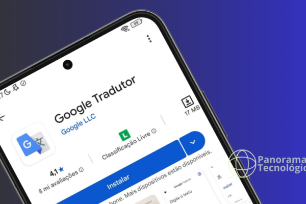 Smartphone exibindo a página do aplicativo Google Tradutor na Google Play Store, com nome do app, avaliação, classificação livre e botão ‘Instalar’ em destaque, sobre fundo roxo com a marca Panorama Tecnológico no canto.